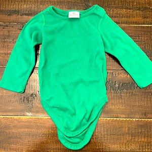 Hannah Andersson green onesie 70